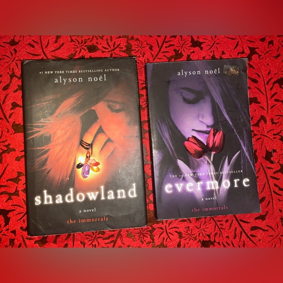 The Immortals Books by Alyson Noel - Picture 1 of 2